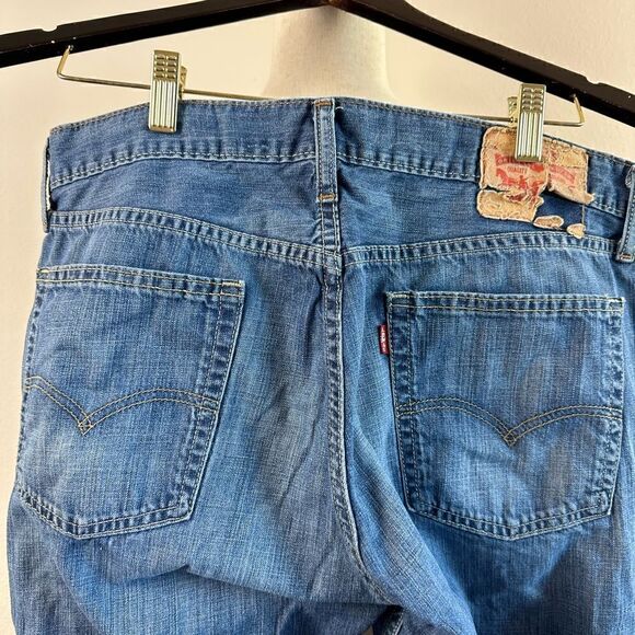 EUC Vintage Men’s Levi’s Jeans - Picture 7 of 9